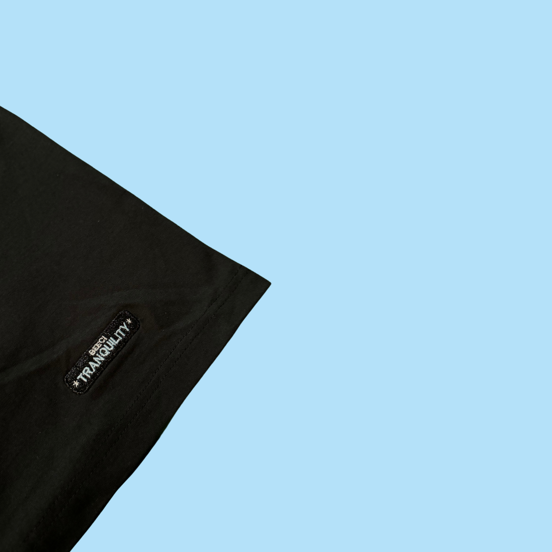 STRUCTURED TEE