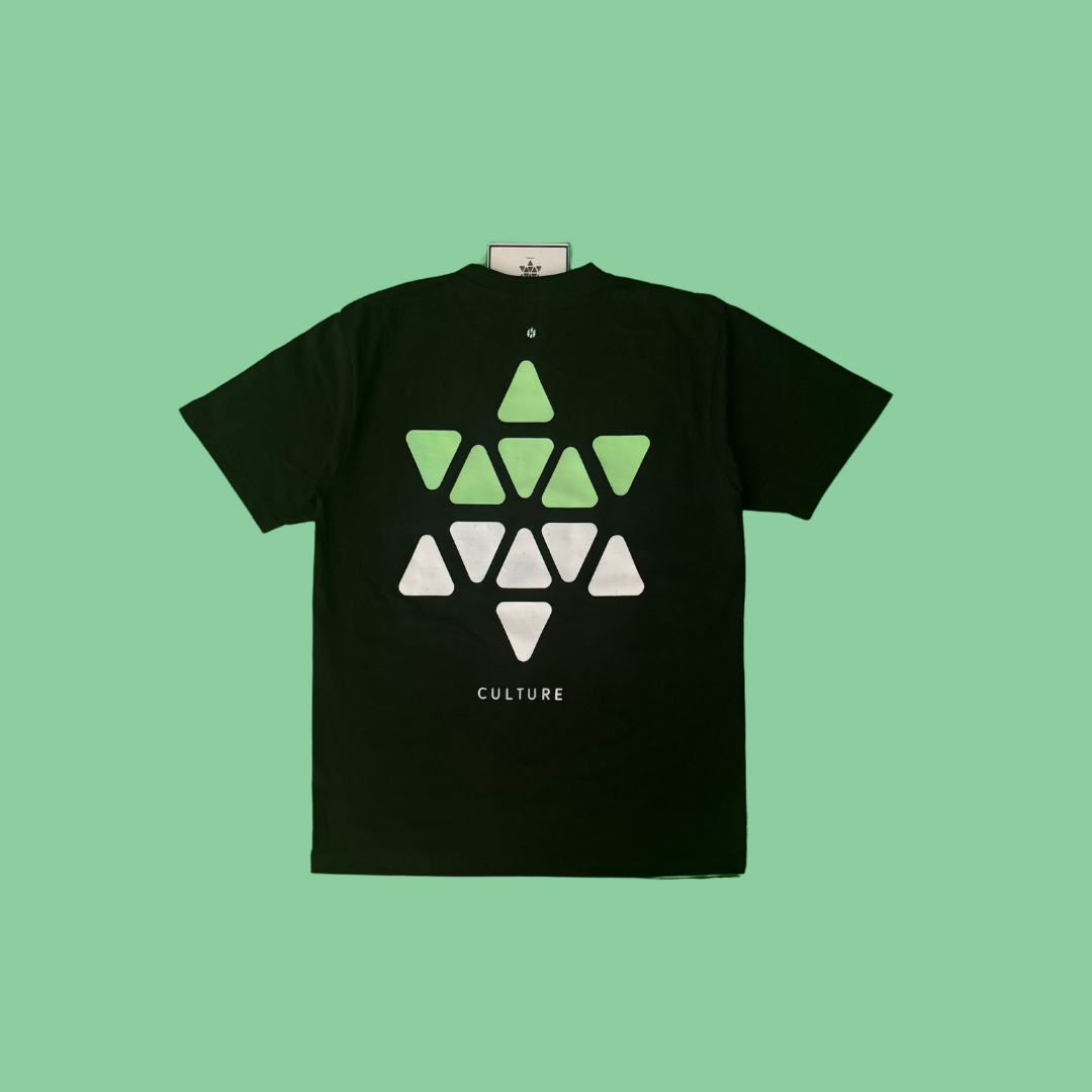 STRUCTURED TEE